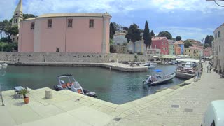 Veli Lošinj, Marina